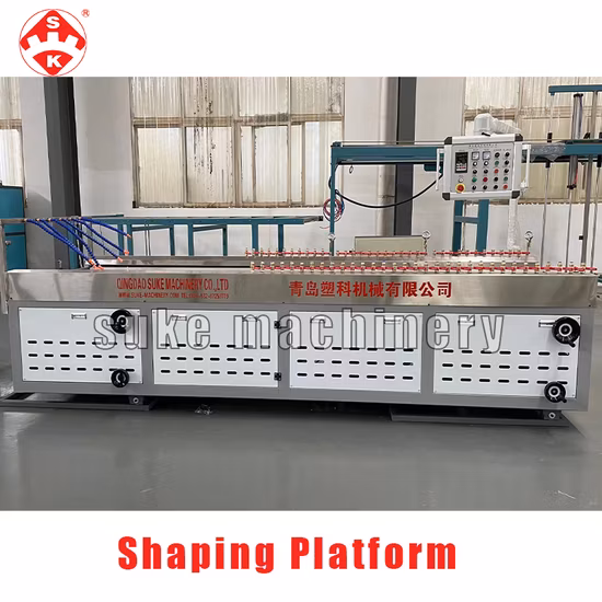 Máquina de paneles de PVC WPC, revestimiento de decoración de interiores, techo, tejas, línea de producción de extrusión de perfiles de paneles de baño huecos